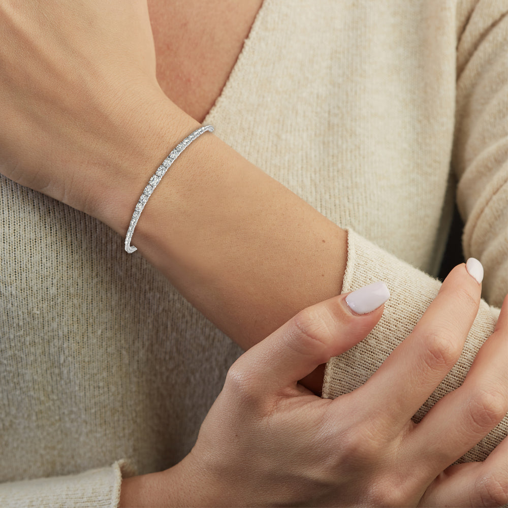 2.80 Carat Round Cut Diamond Graduated IN-LINE Tennis Bracelet set in 14k Gold - simonbjewels.co