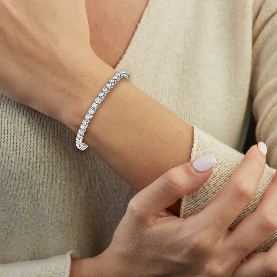 5.60 ct Round cut Diamond Prong Set Tennis Diamond Bracelet 18K White Gold - simonbjewels.co