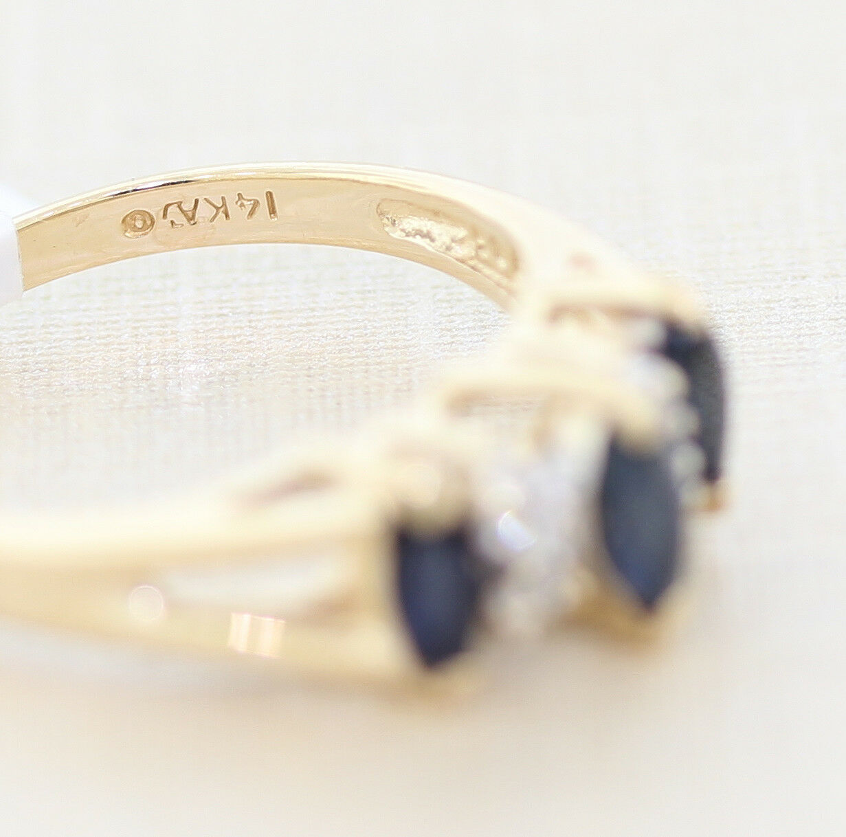 14k yellow gold blue sapphire and diamond cocktail ring band size 6.25 - simonbjewels.co