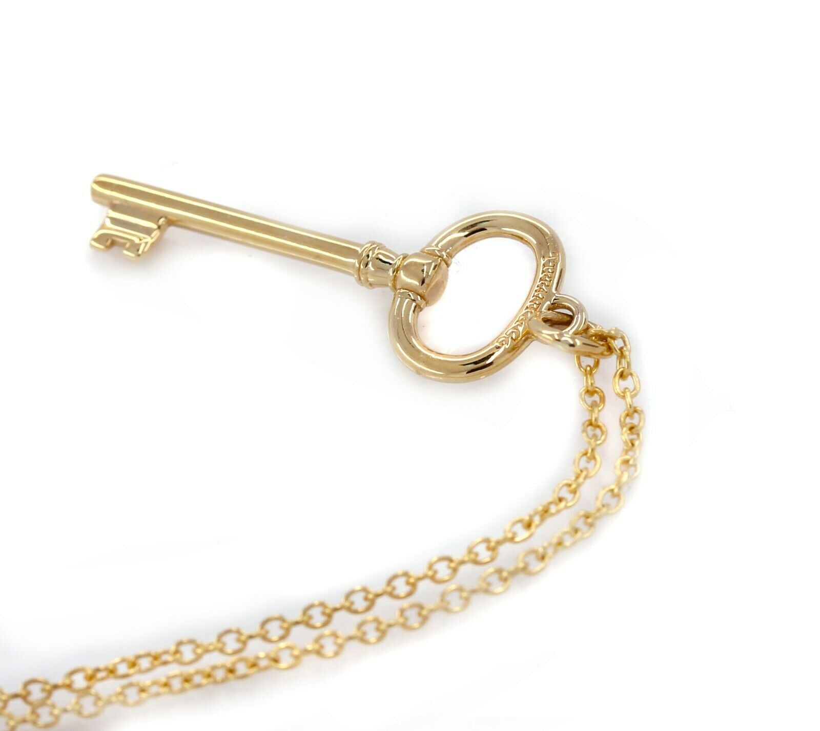 Tiffany & Co. Oval Key Charm Pendant 18k 750 Yellow Gold 18'' - simonbjewels.co