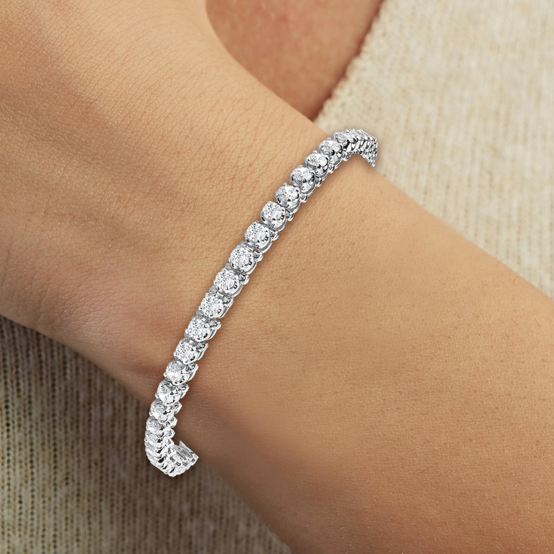 5.60 ct Round cut Diamond Prong Set Tennis Diamond Bracelet 18K White Gold - simonbjewels.co