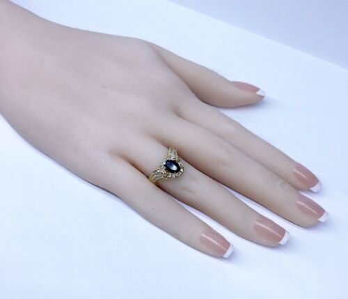 Natural Oval-cut Solitaire Sapphire round Diamond ring 14k yellow gold - simonbjewels.co